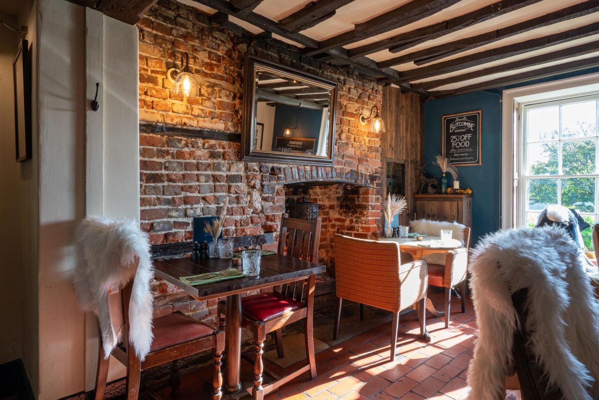The Royal Oak Inn Чичестер Экстерьер фото