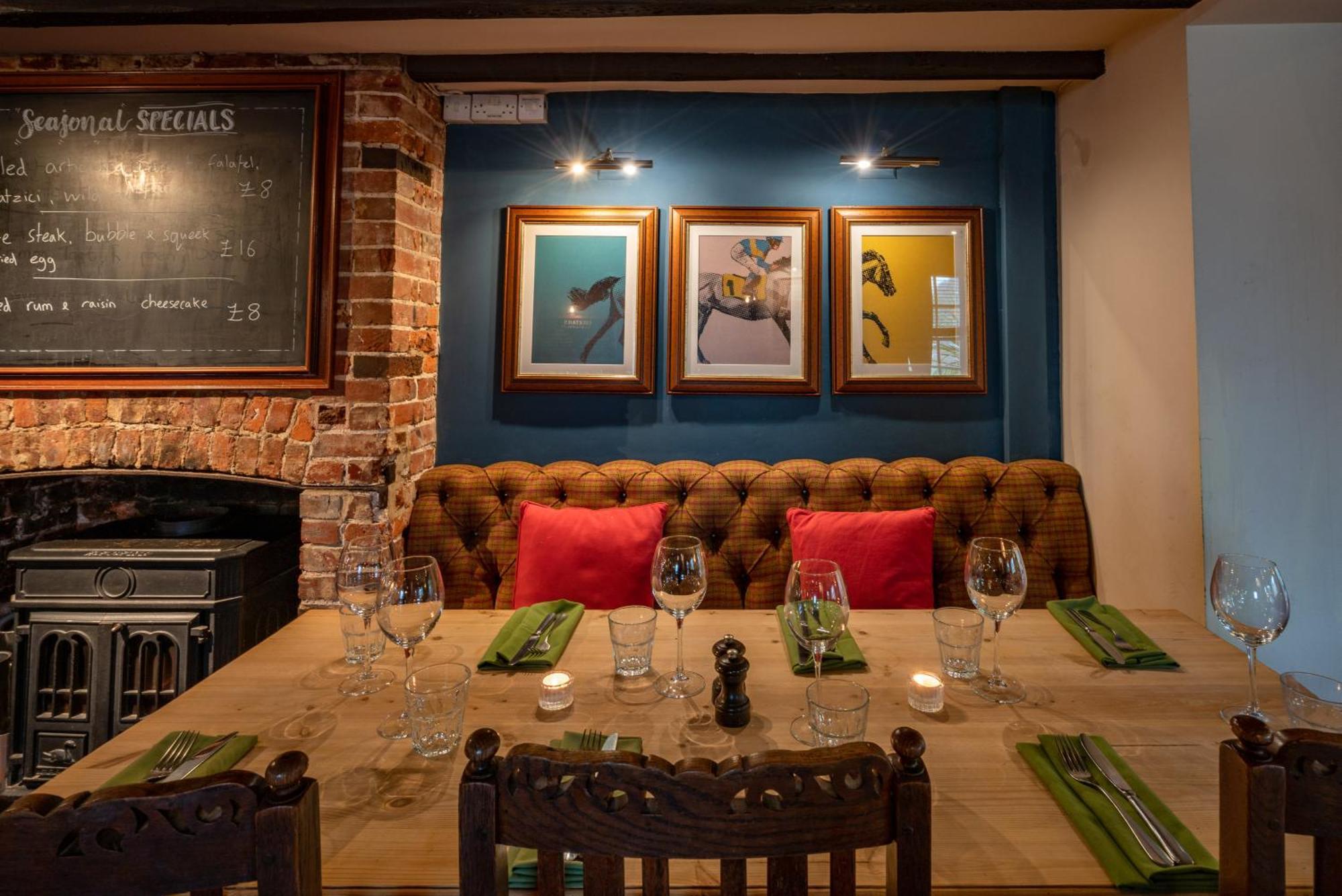 The Royal Oak Inn Чичестер Экстерьер фото