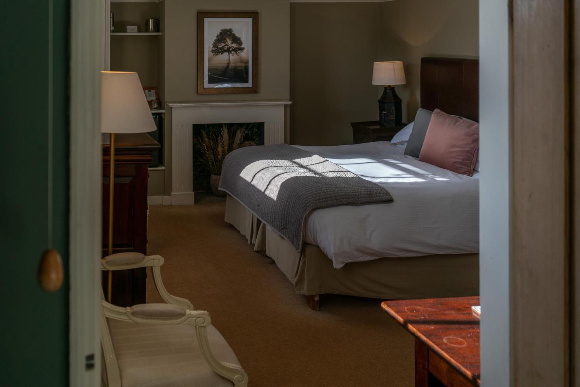 The Royal Oak Inn Чичестер Экстерьер фото