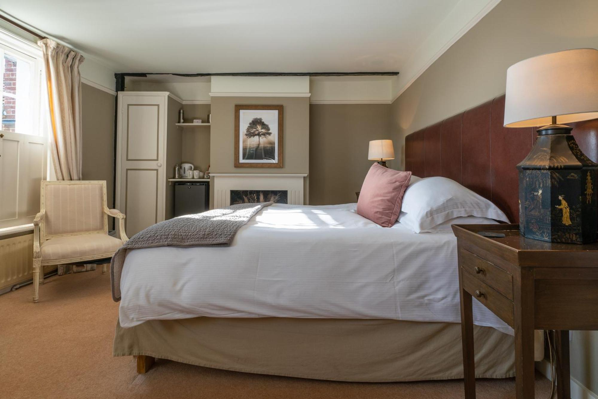 The Royal Oak Inn Чичестер Экстерьер фото